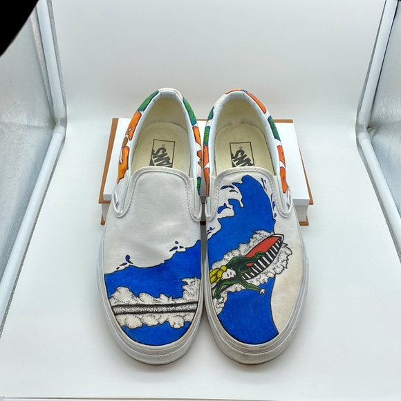 Custom artist design Vans classic slip-on Hawaiian surfboard theme One Of A Kind - Picture 4 of 12